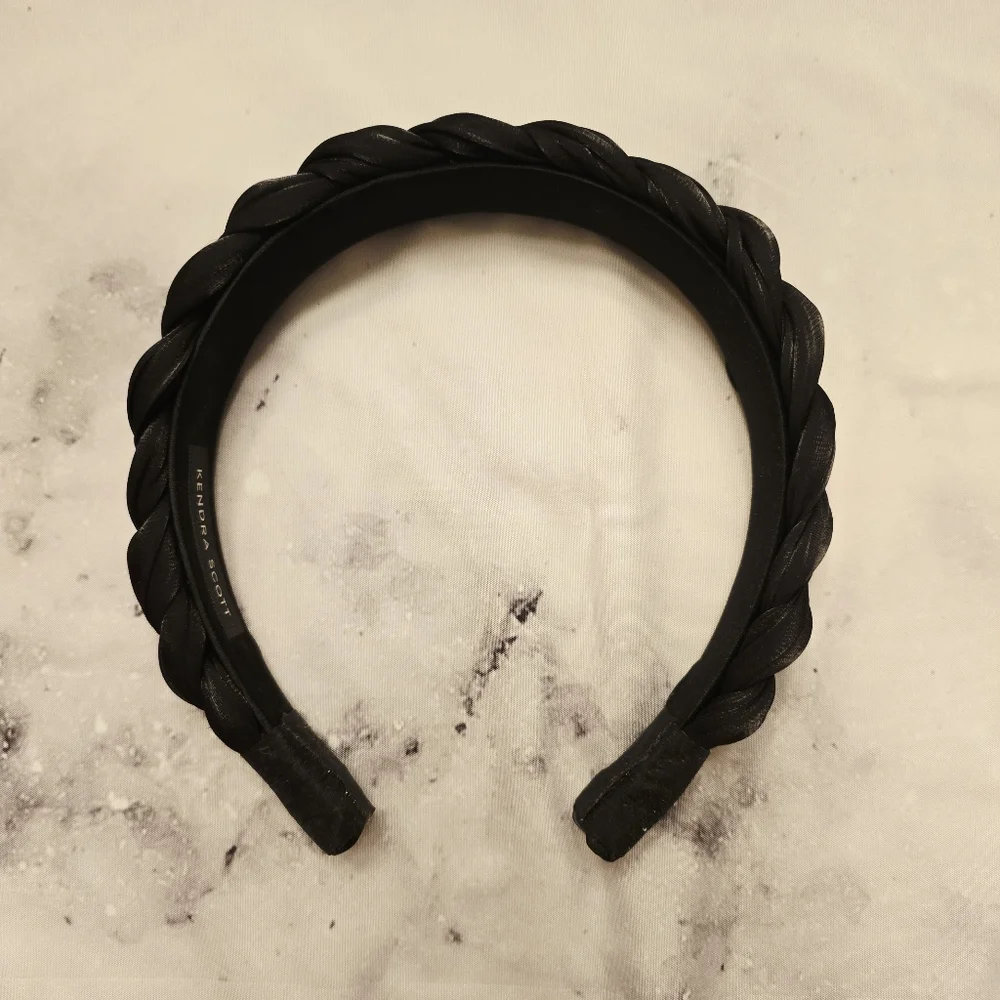 NWOT Kendra Scott Braided Headband in Black